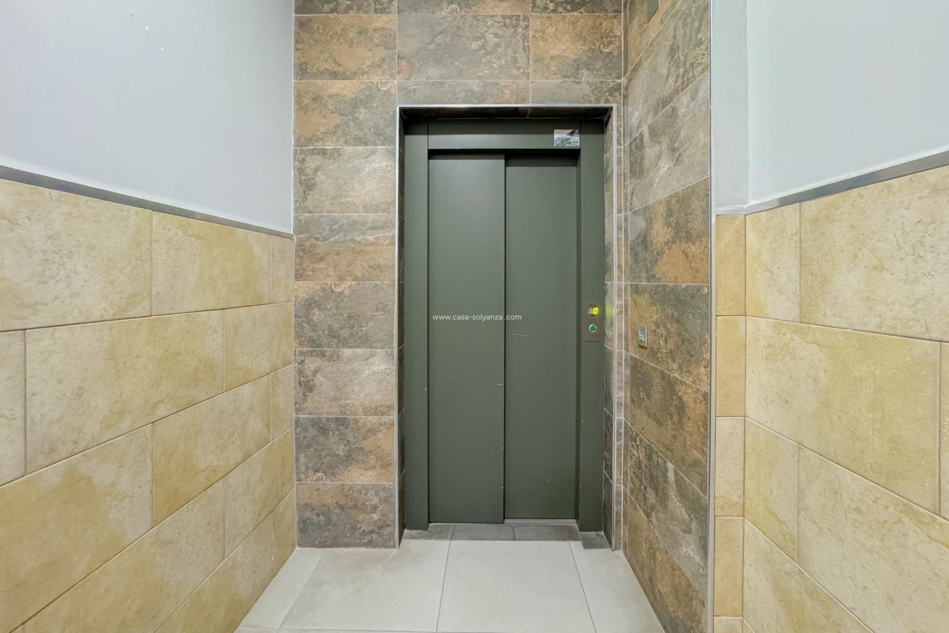 Wiederverkauf - Wohnung - Torrevieja - La Mata