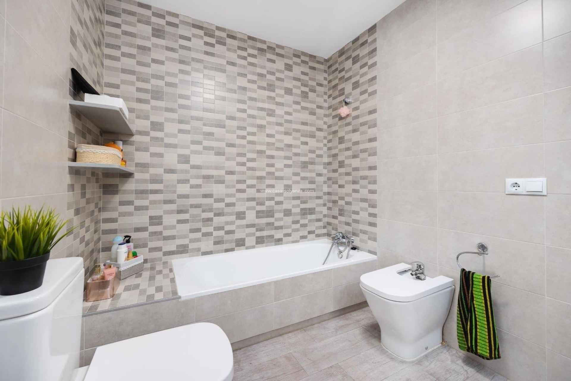 Wiederverkauf - Wohnung - Torrevieja - Paseo Maritimo