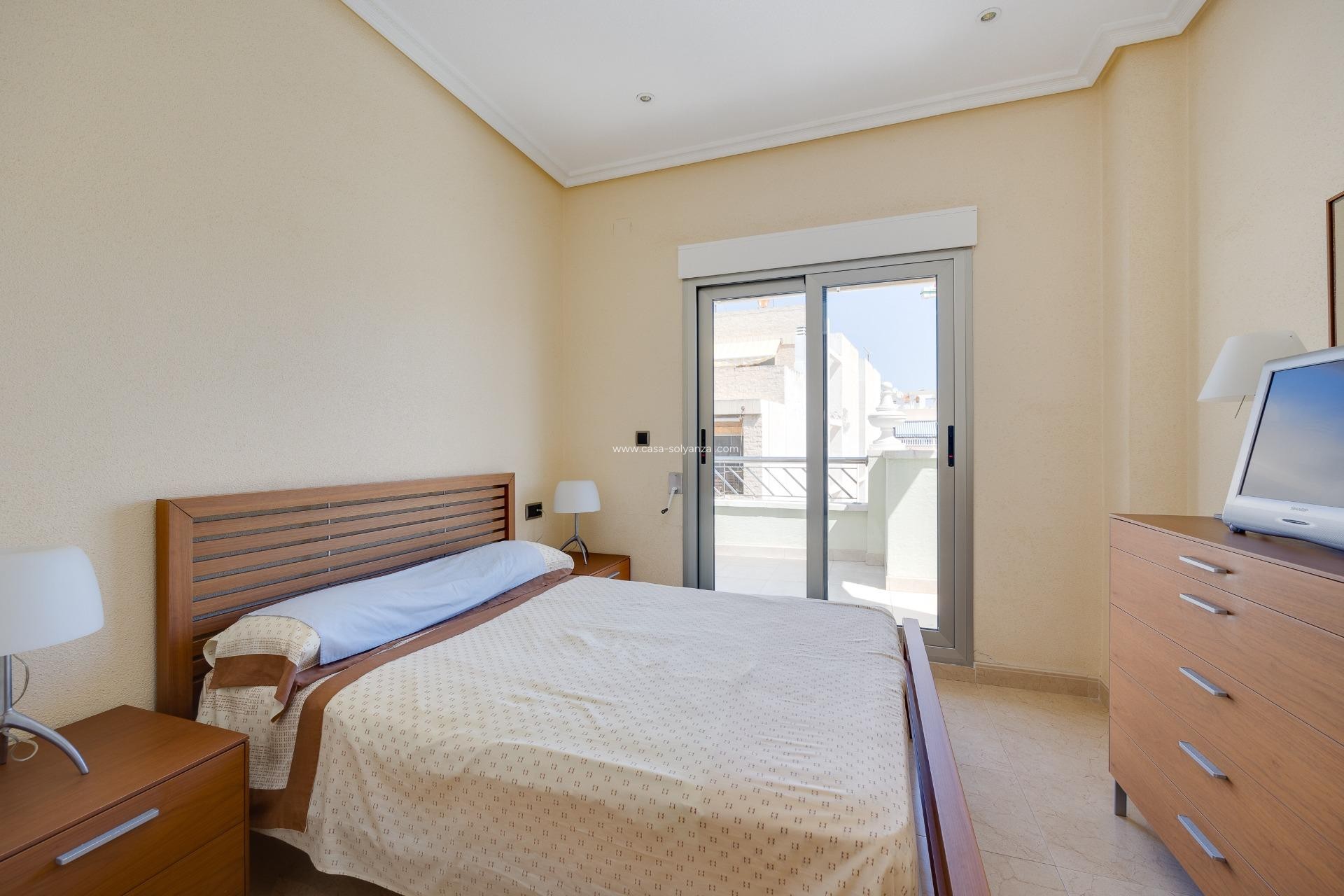 Wiederverkauf - Wohnung - Torrevieja - Paseo Maritimo