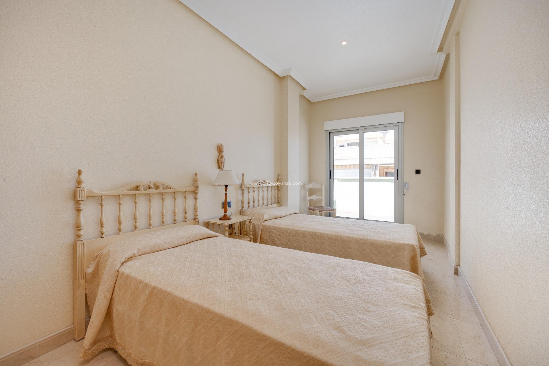 Wiederverkauf - Wohnung - Torrevieja - Paseo Maritimo