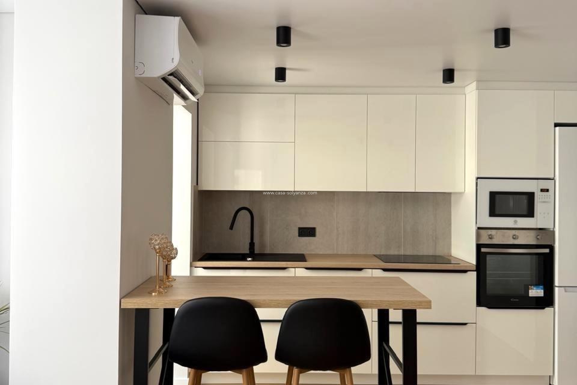 Wiederverkauf - Wohnung - Torrevieja - Paseo Maritimo