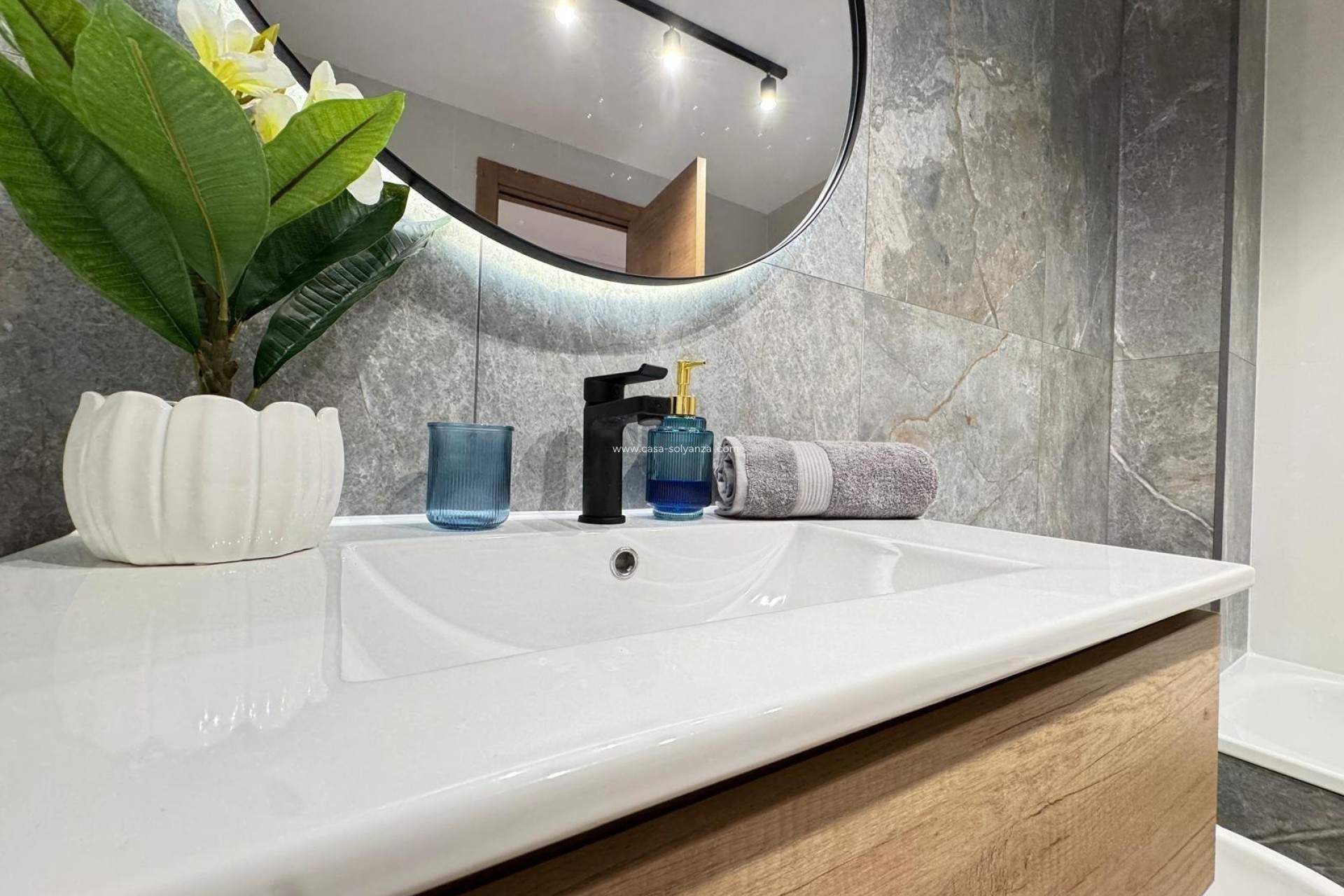 Wiederverkauf - Wohnung - Torrevieja - Playa de los Locos