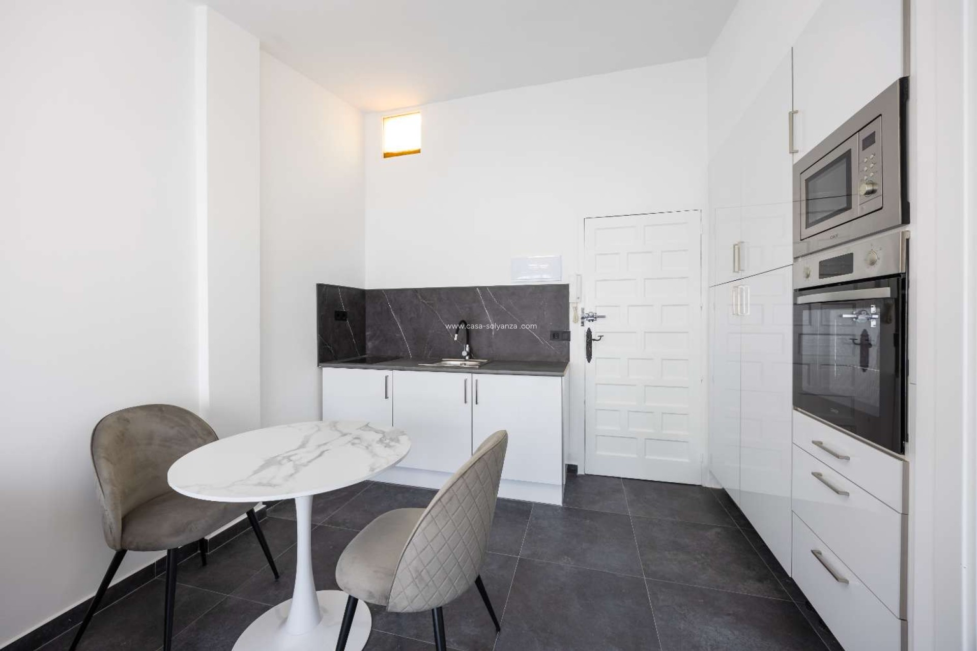 Wiederverkauf - Wohnung - Torrevieja - Playa de los Locos