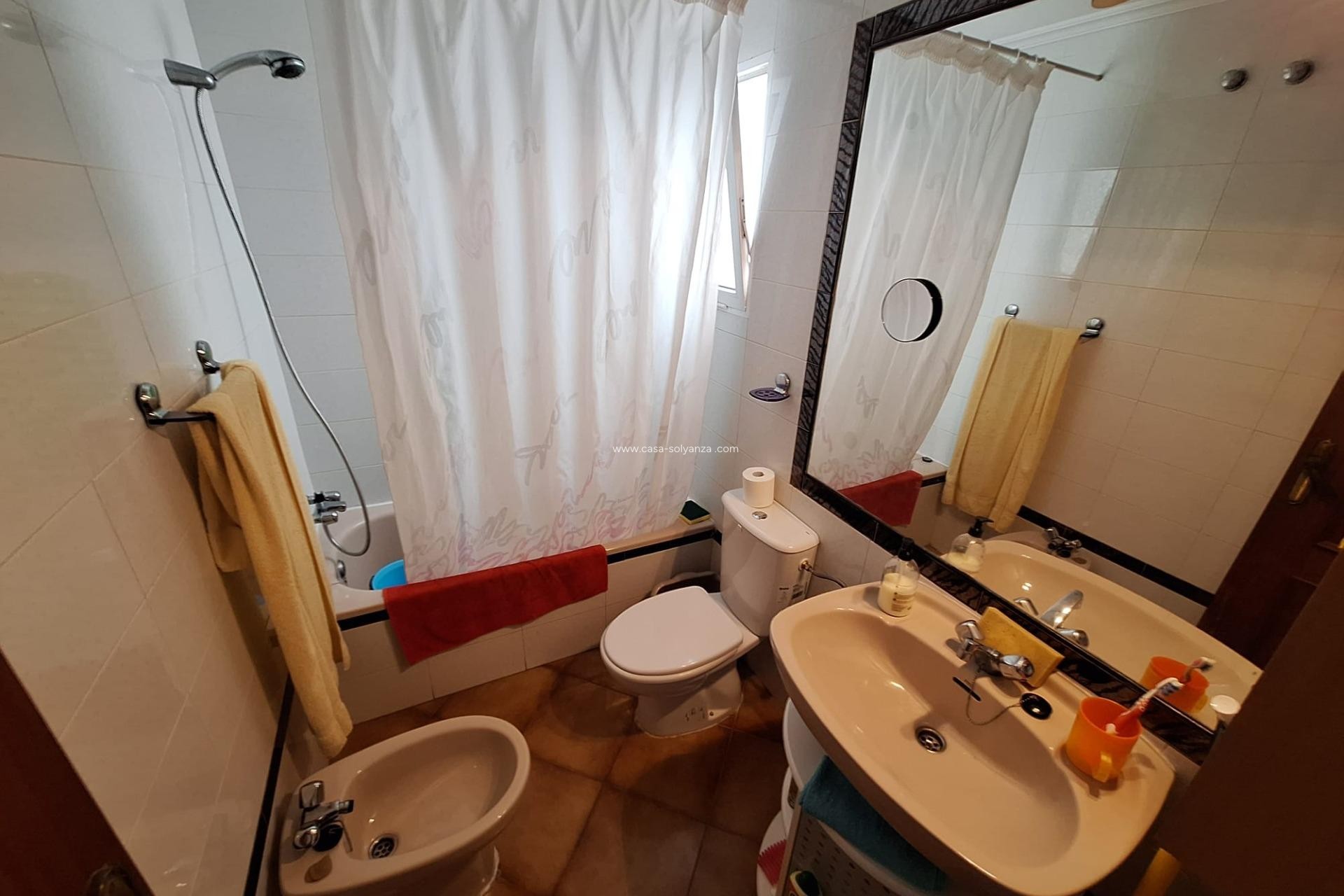 Wiederverkauf - Wohnung - Torrevieja - Playa de los Locos