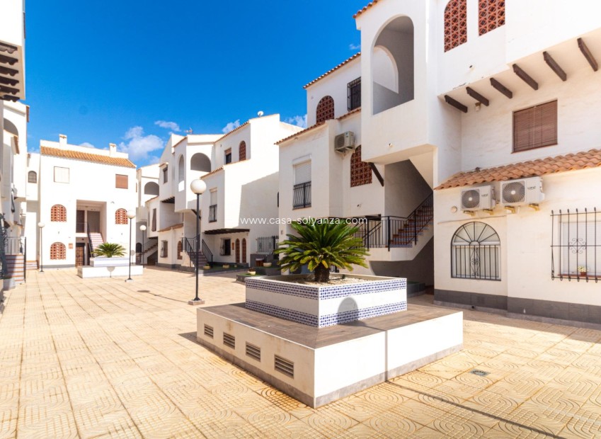 Wiederverkauf - Wohnung - Torrevieja - Playa de los Naufragos