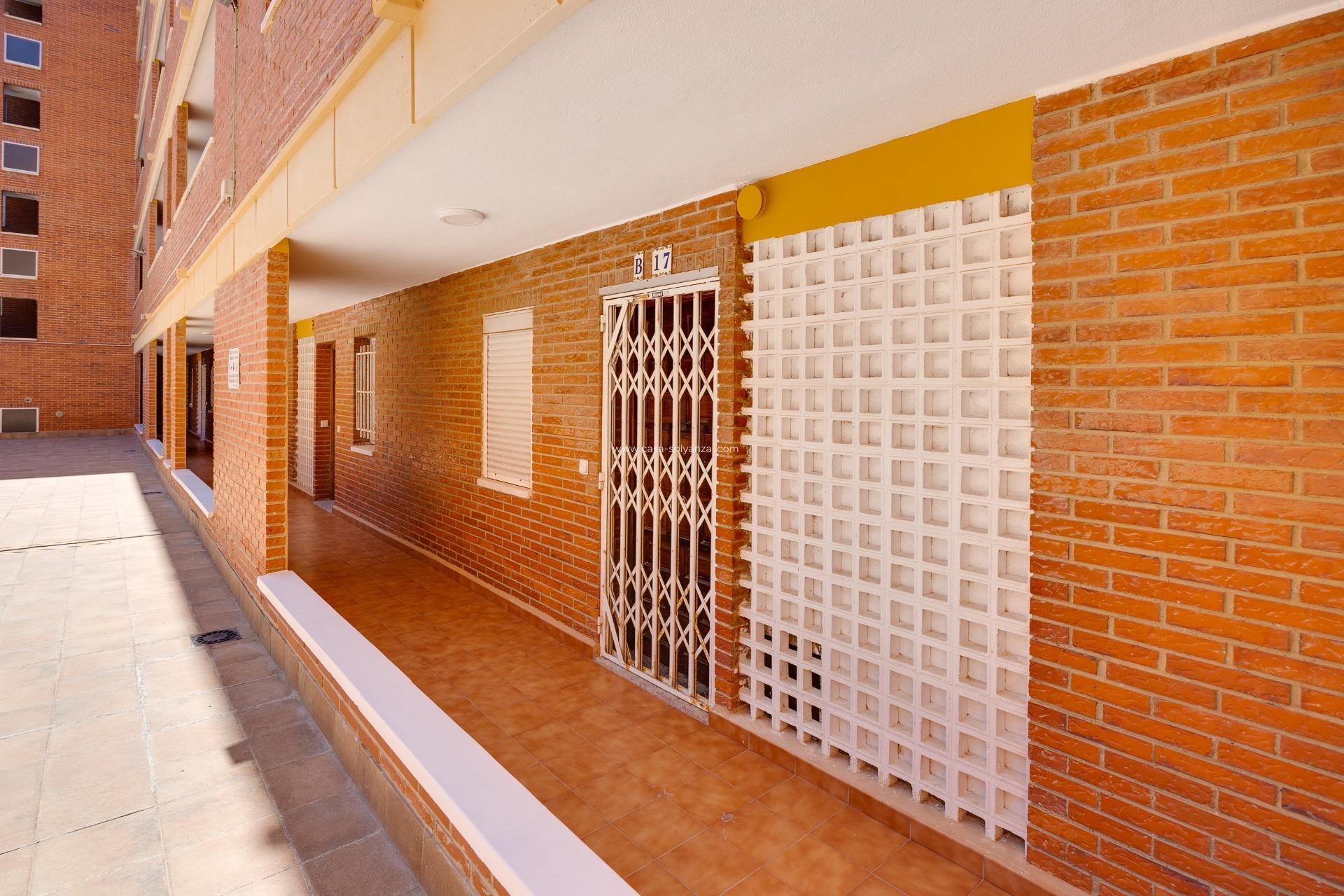 Wiederverkauf - Wohnung - Torrevieja - Playa De Los Naufragos