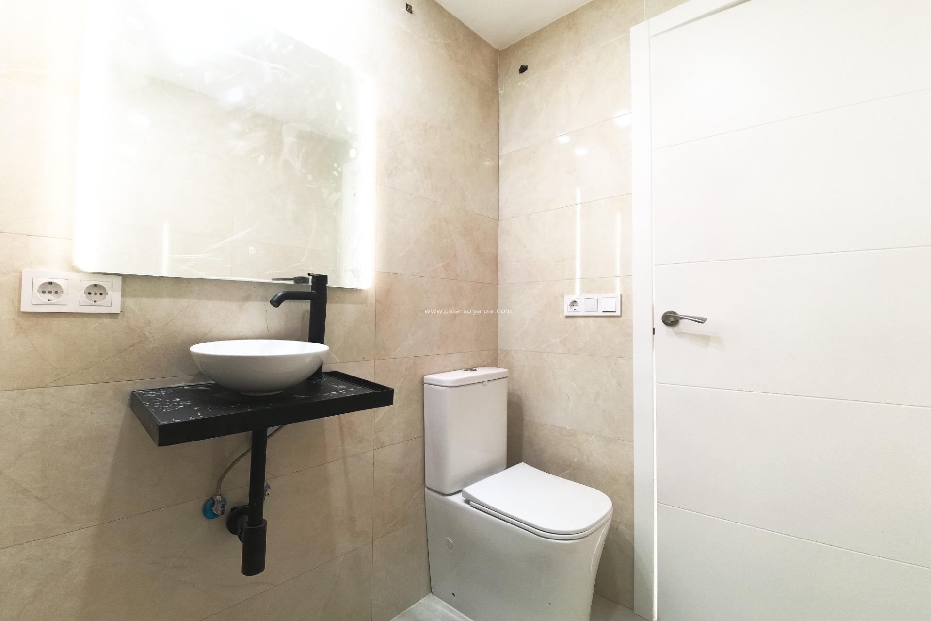 Wiederverkauf - Wohnung - Torrevieja - Playa De Los Naufragos