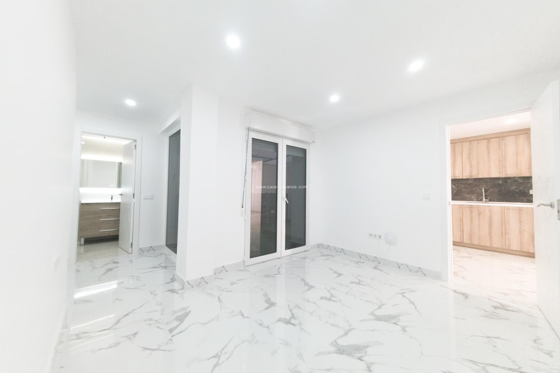 Wiederverkauf - Wohnung - Torrevieja - Playa De Los Naufragos