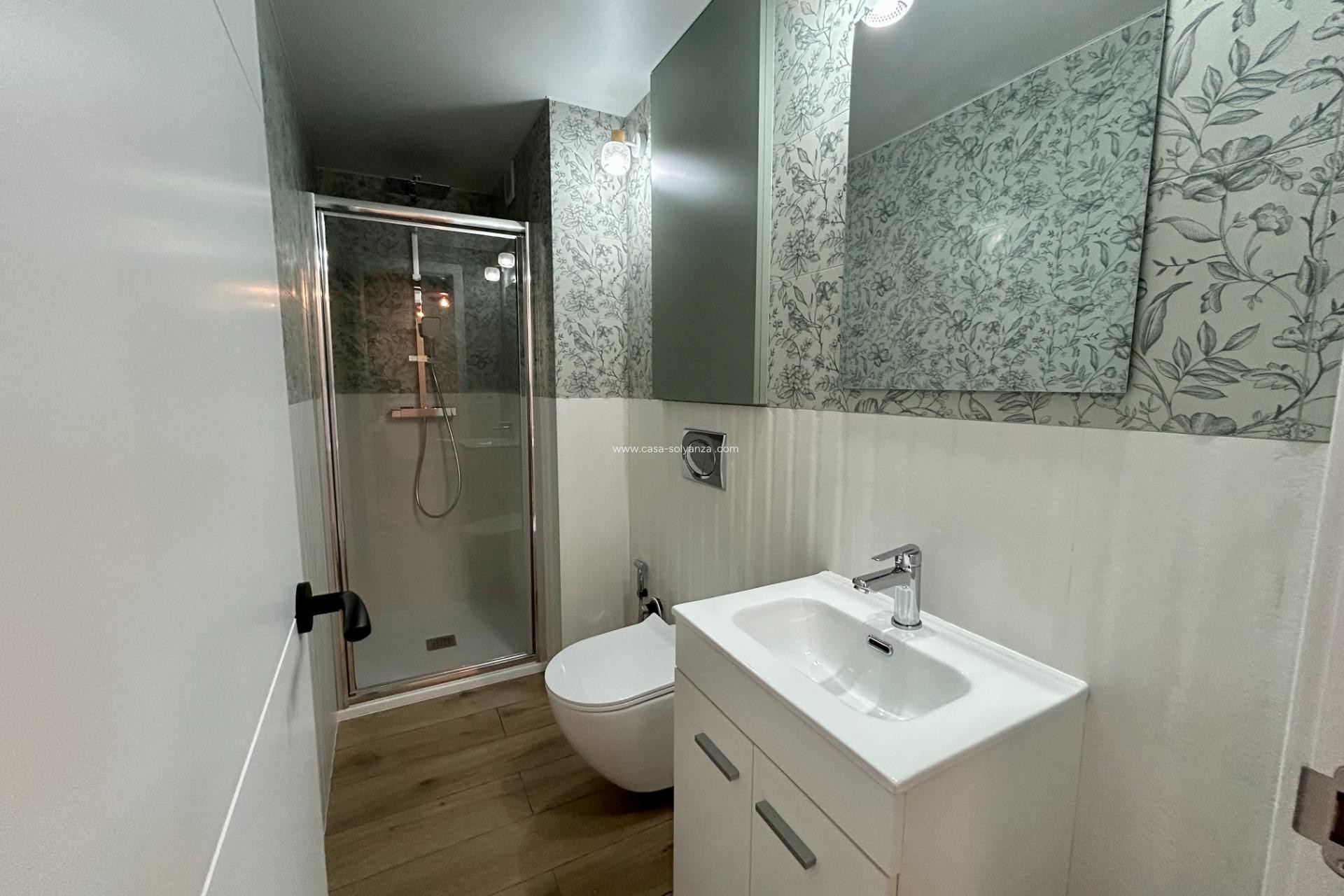 Wiederverkauf - Wohnung - Torrevieja - Playa del Acequión