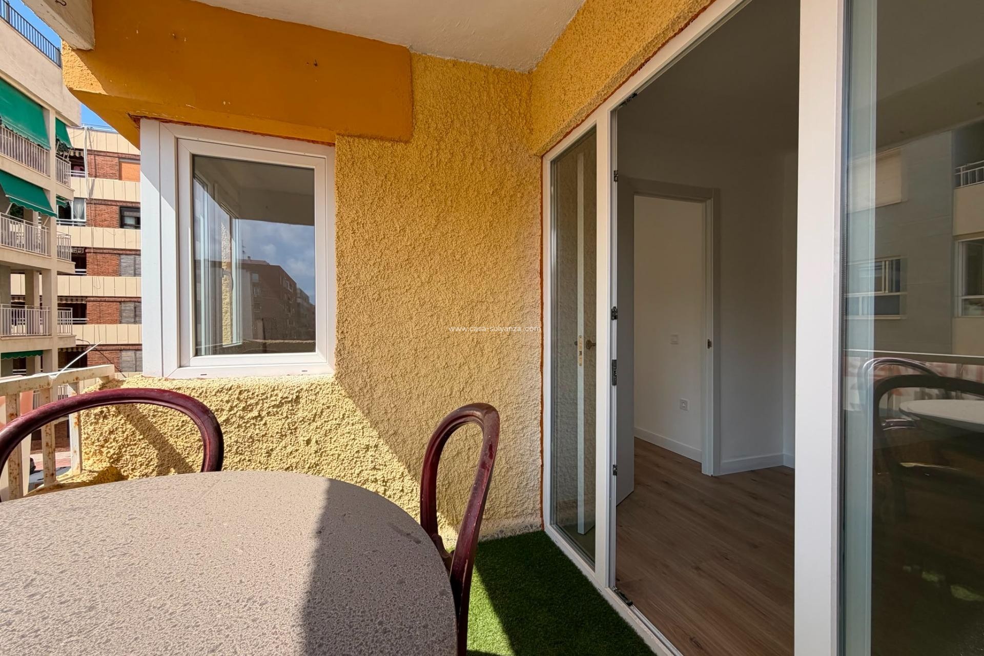 Wiederverkauf - Wohnung - Torrevieja - Playa del Acequión