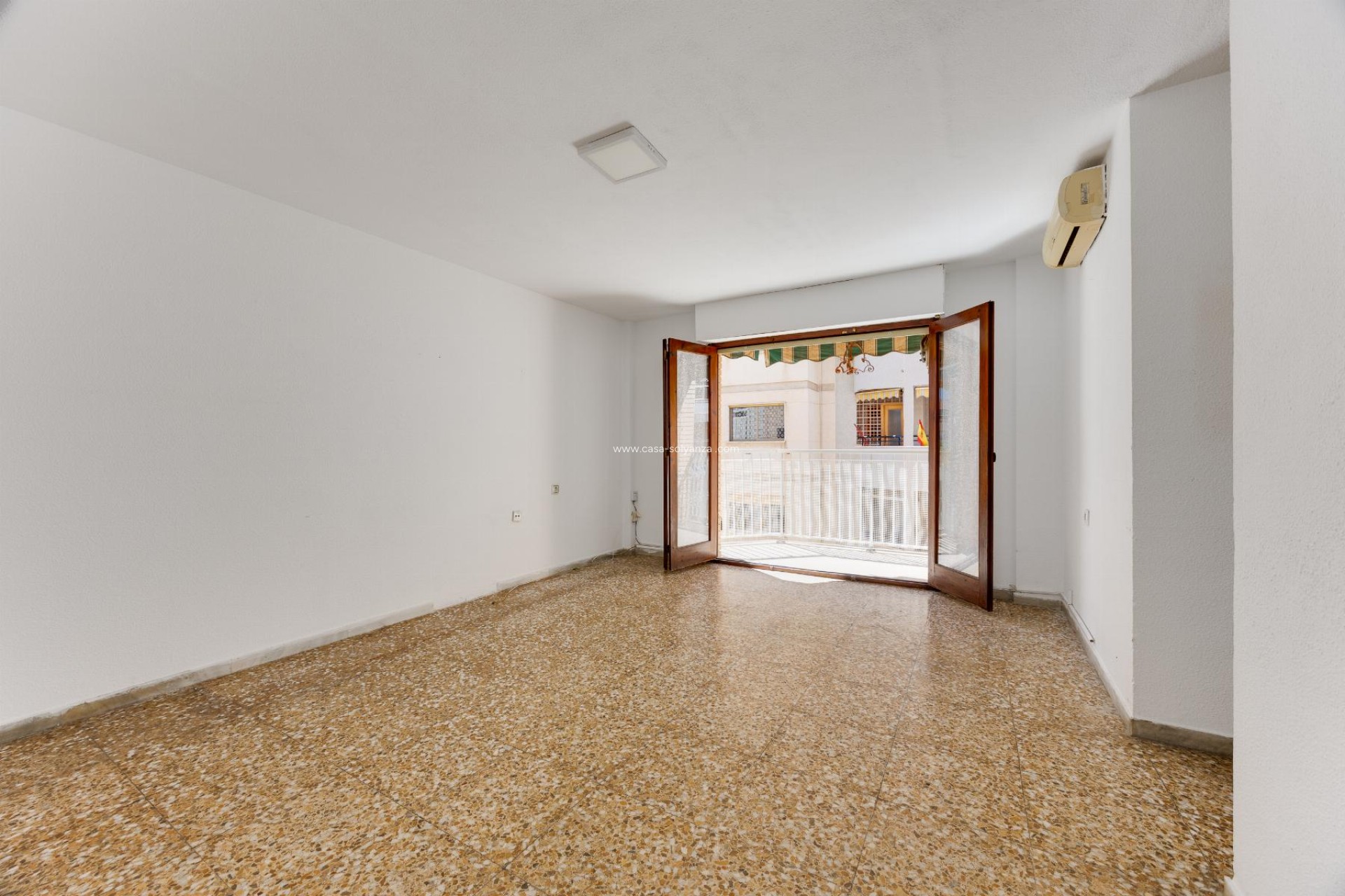 Wiederverkauf - Wohnung - Torrevieja - Playa del Acequión