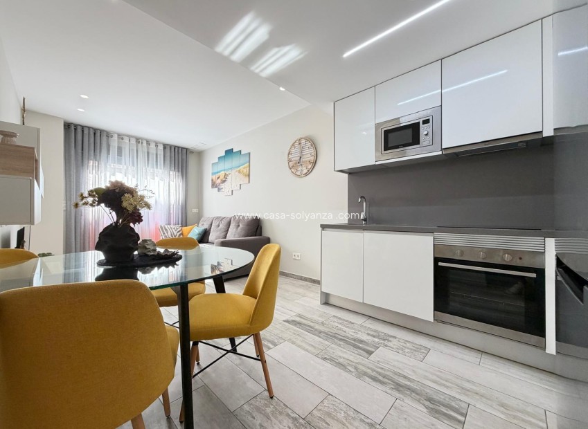 Wiederverkauf - Wohnung - Torrevieja - Playa del Cura