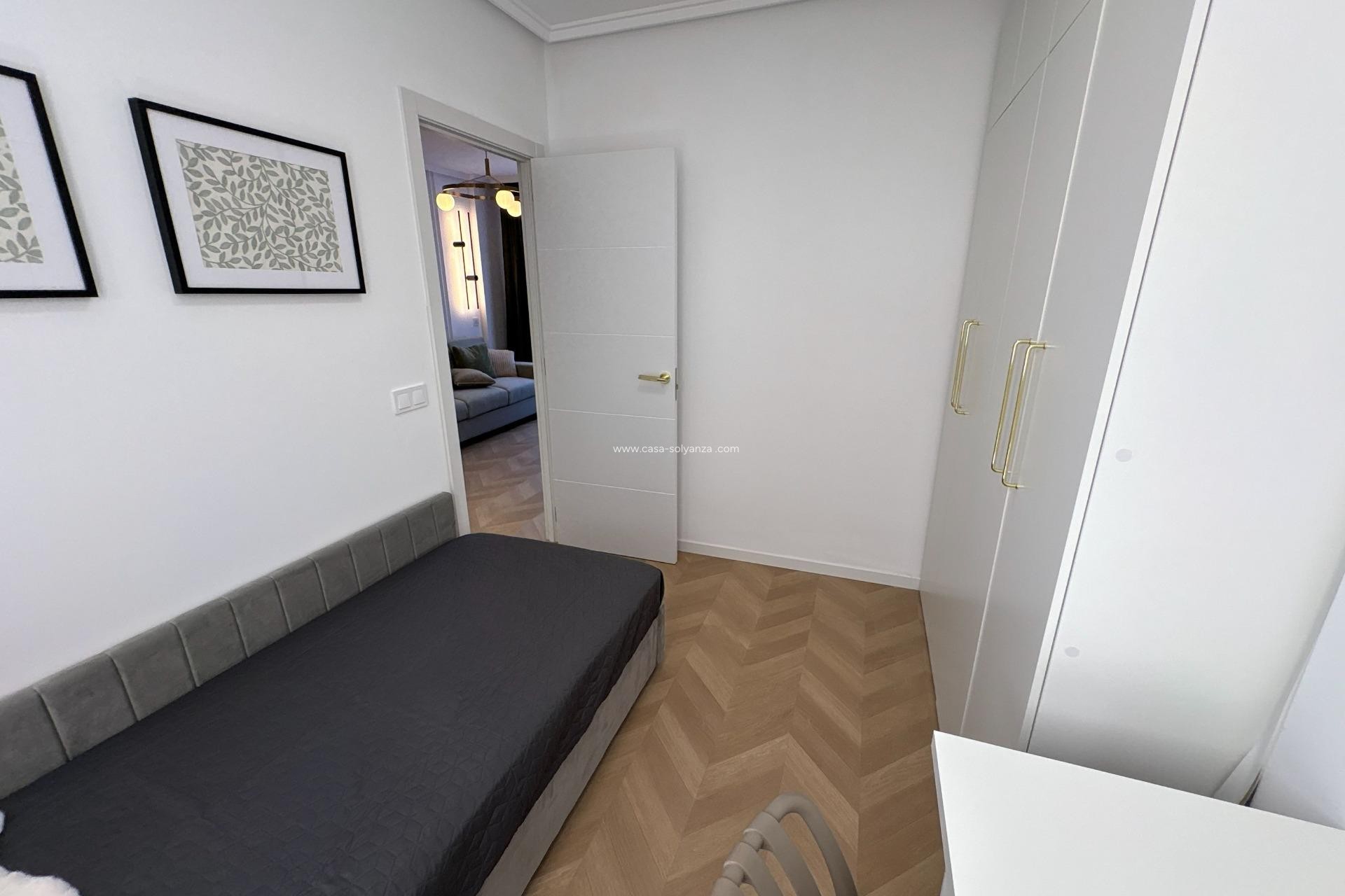 Wiederverkauf - Wohnung - Torrevieja - Playa del Cura