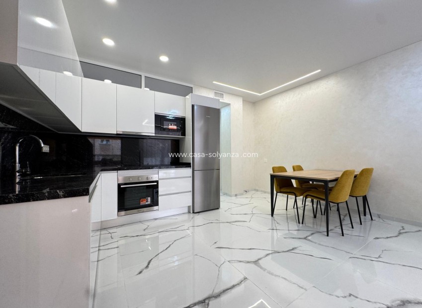 Wiederverkauf - Wohnung - Torrevieja - Playa del Cura