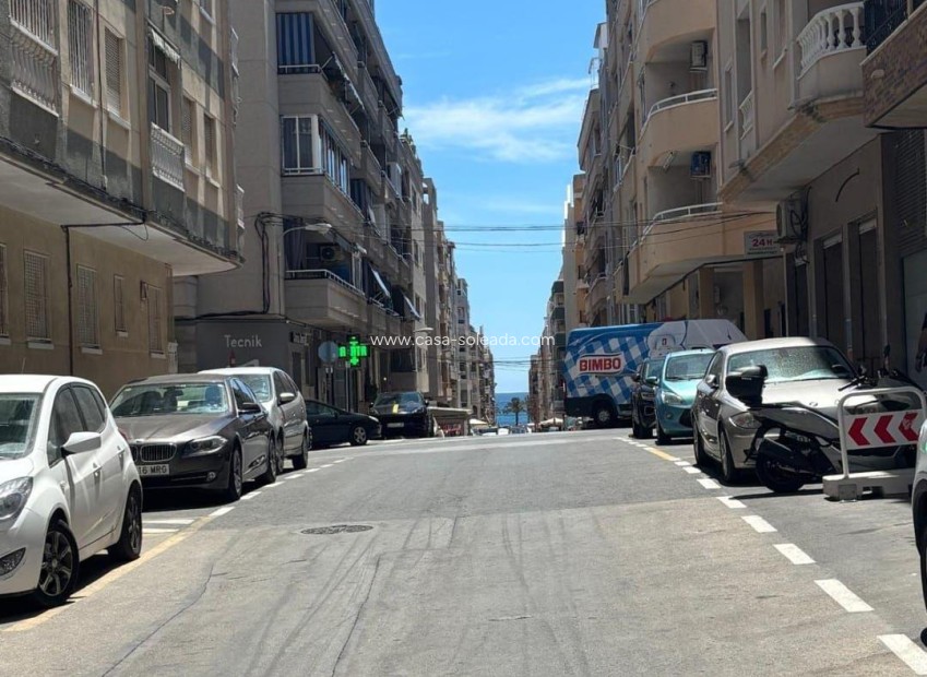 Wiederverkauf - Wohnung - Torrevieja - Playa del Cura