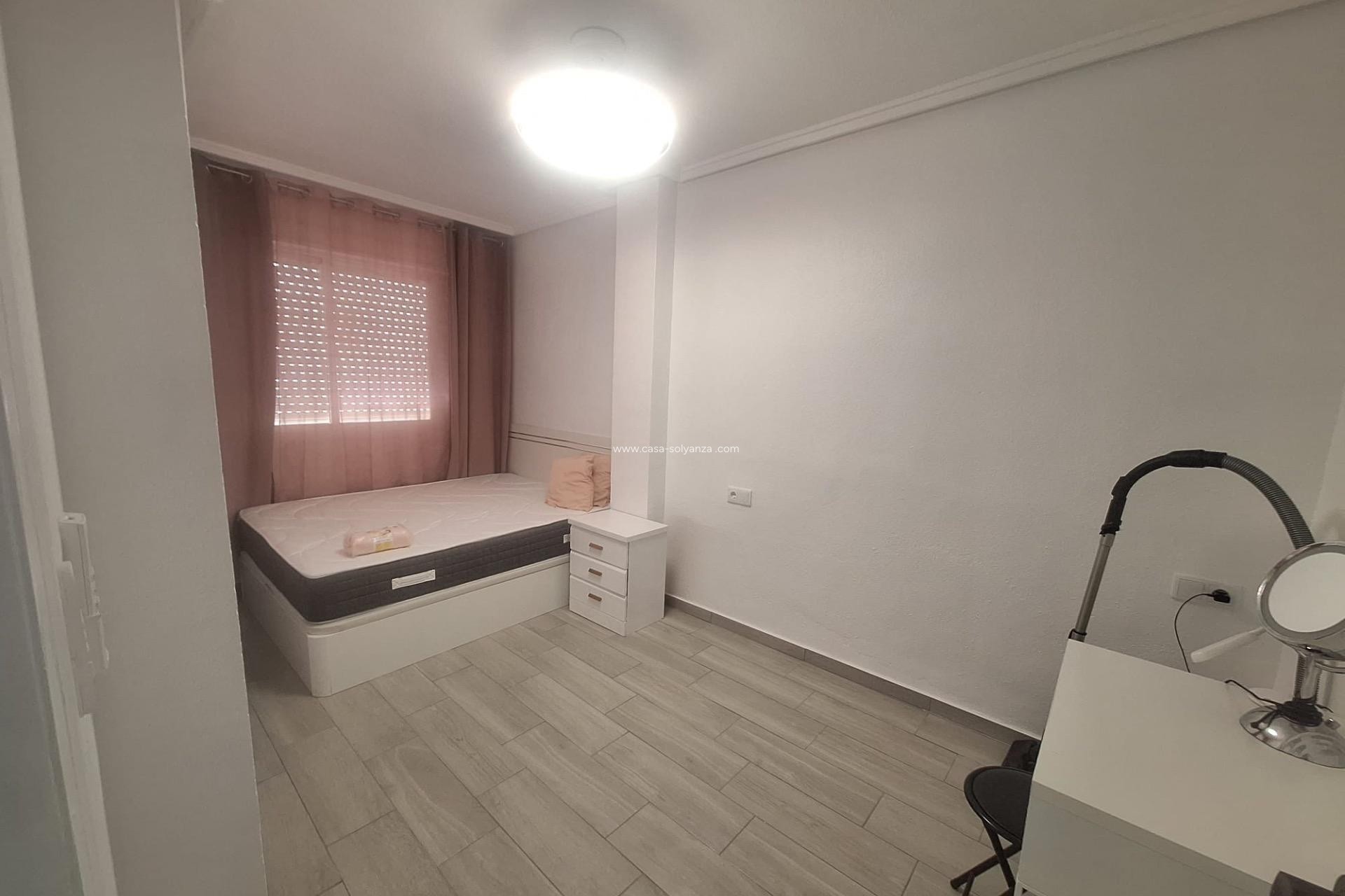 Wiederverkauf - Wohnung - Torrevieja - Playa del Cura