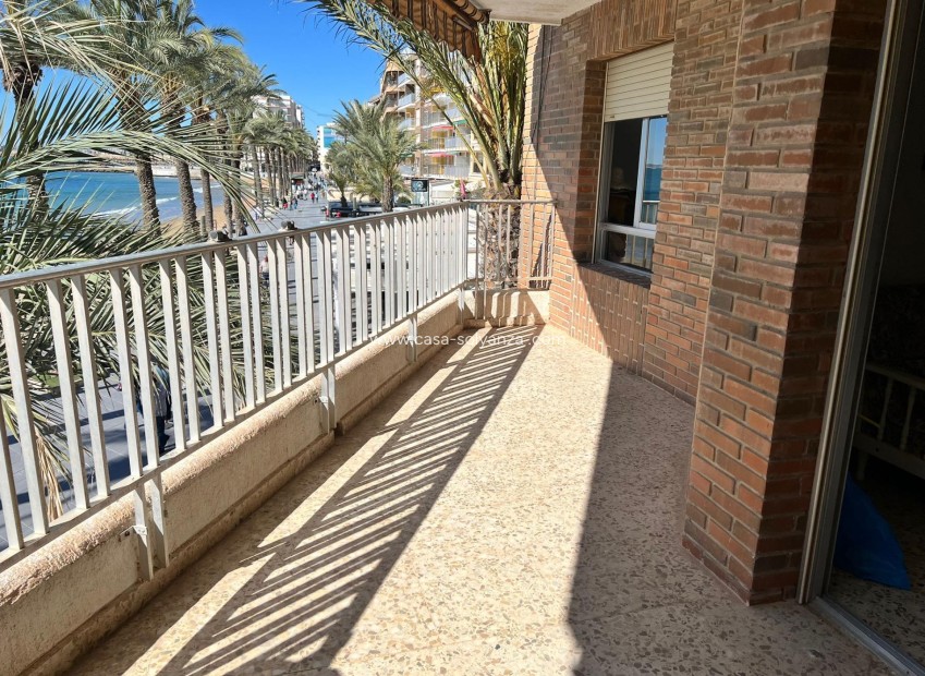 Wiederverkauf - Wohnung - Torrevieja - Playa del Cura