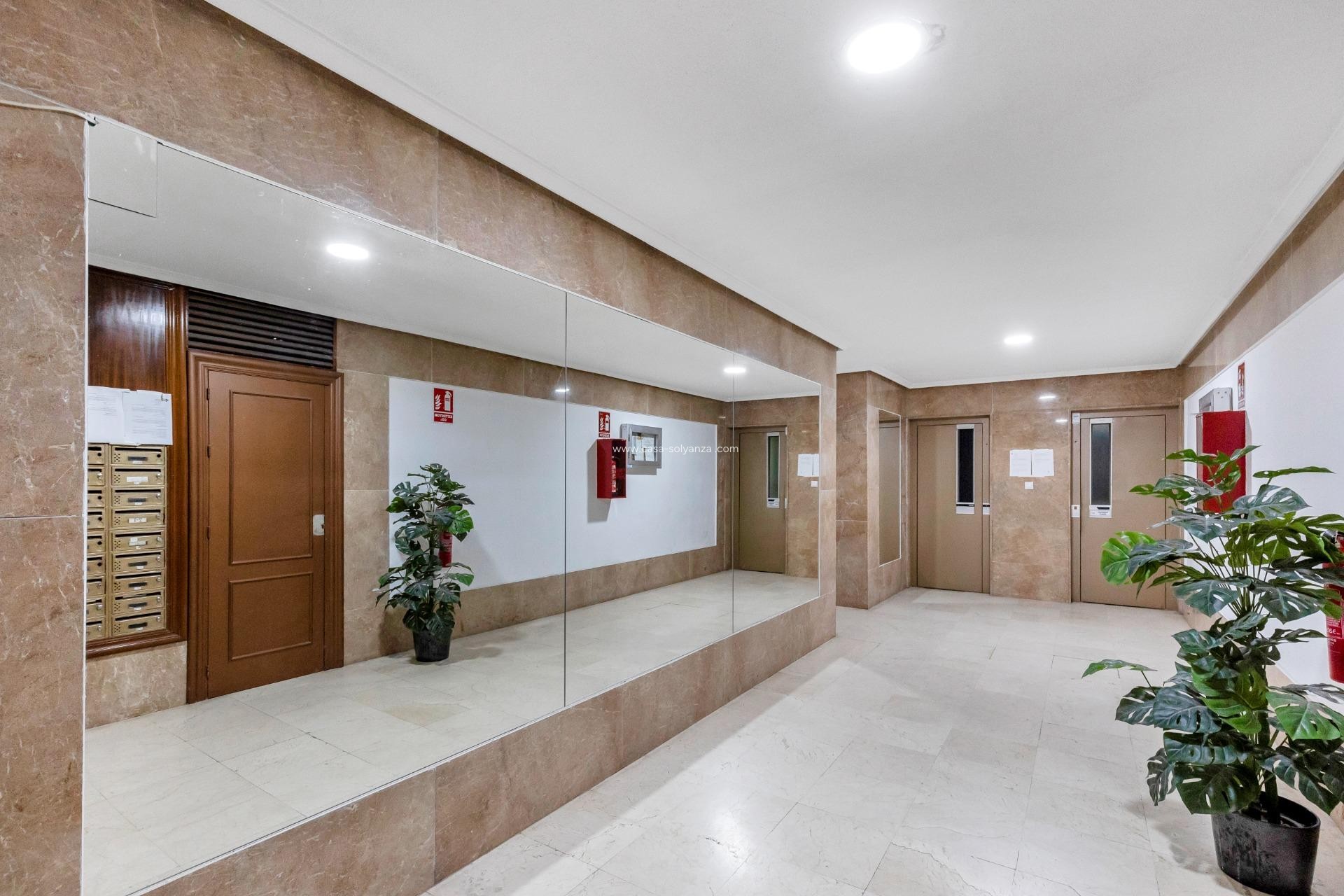 Wiederverkauf - Wohnung - Torrevieja - Playa del Cura