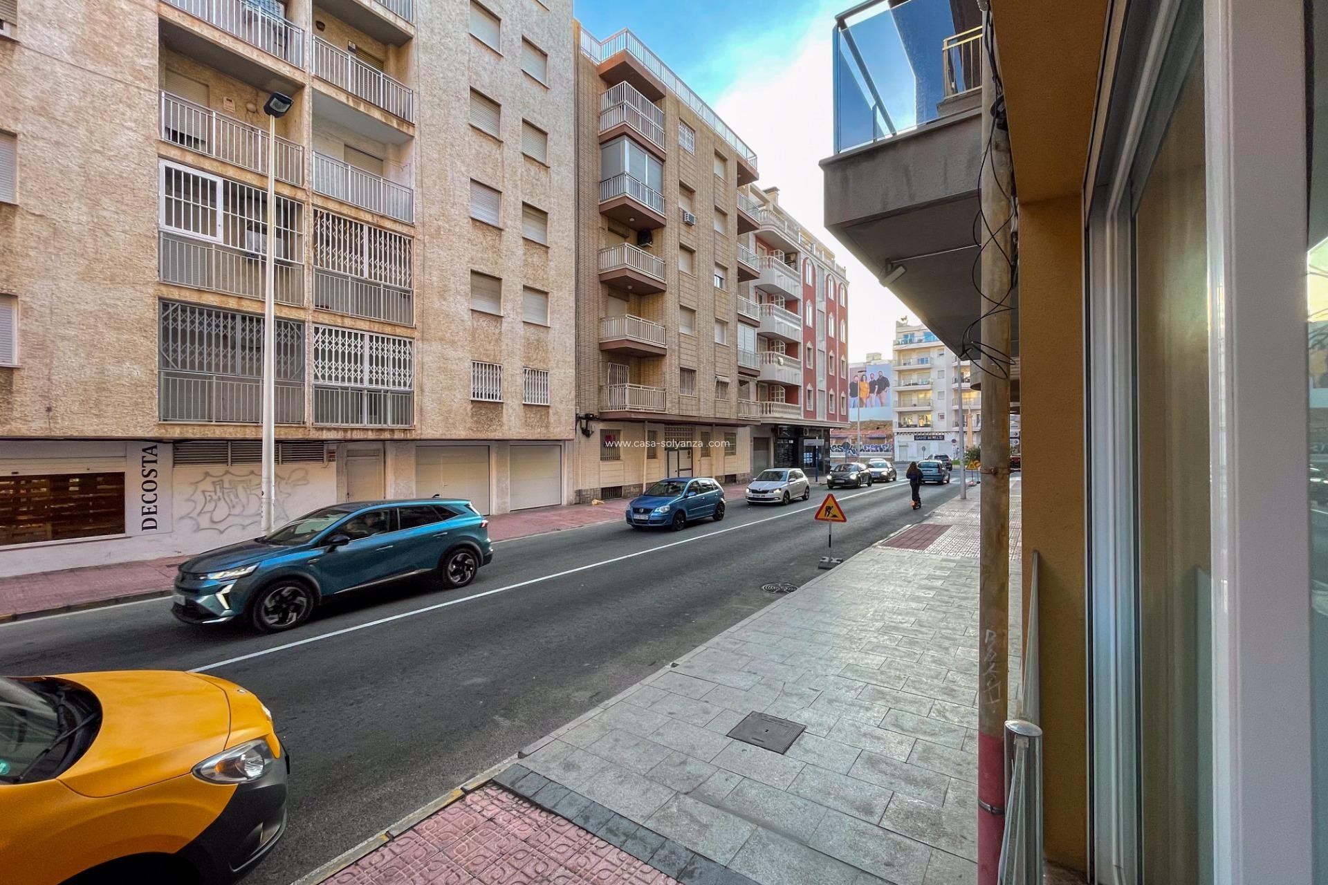 Wiederverkauf - Wohnung - Torrevieja - Playa del Cura