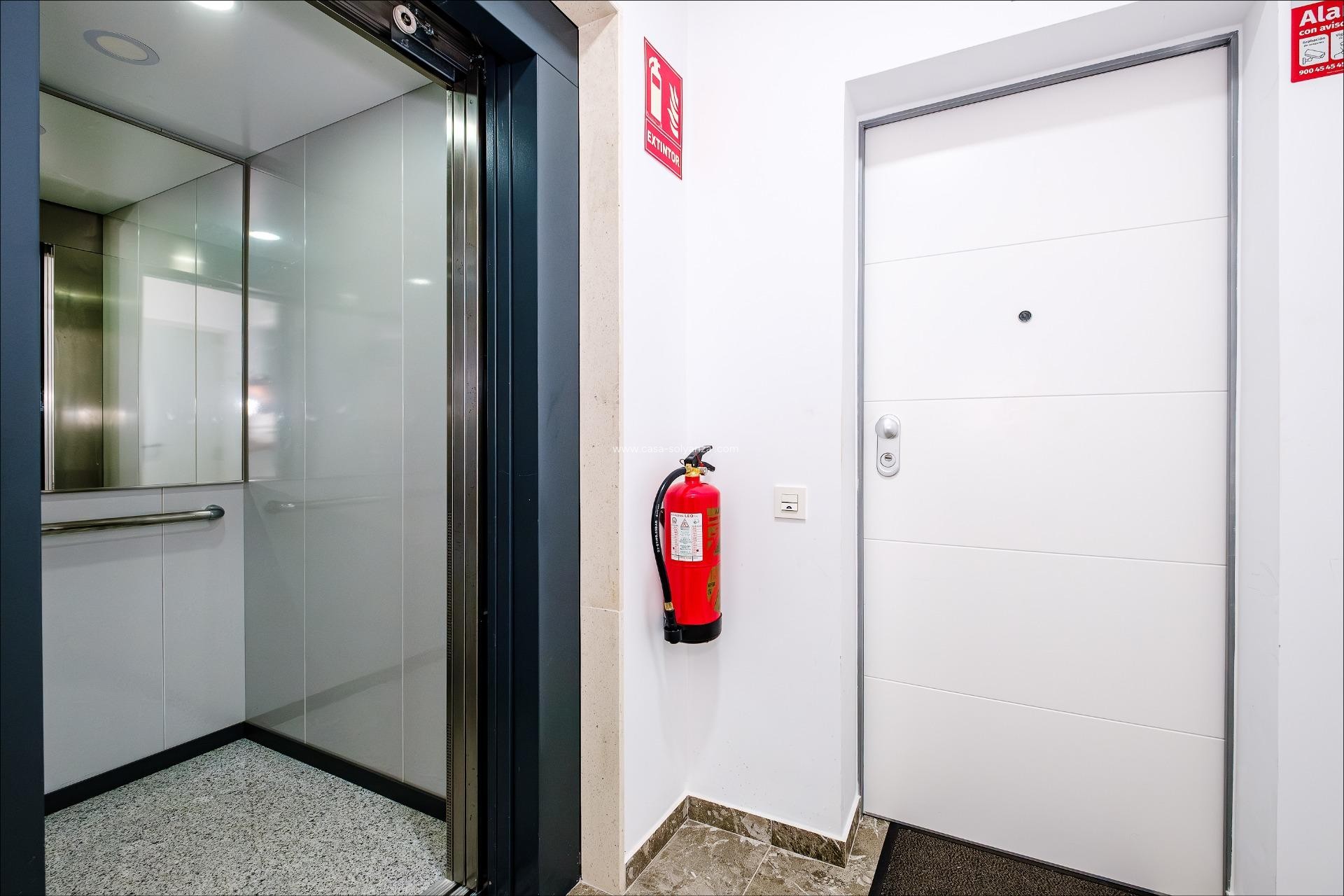 Wiederverkauf - Wohnung - Torrevieja - Playa del Cura