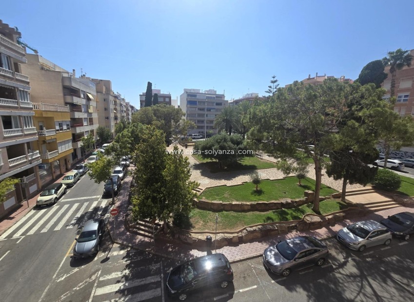 Wiederverkauf - Wohnung - Torrevieja - Playa del Cura