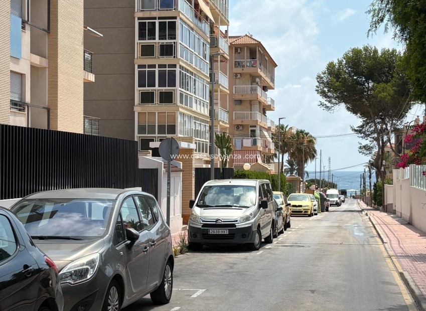 Wiederverkauf - Wohnung - Torrevieja - Punta Prima