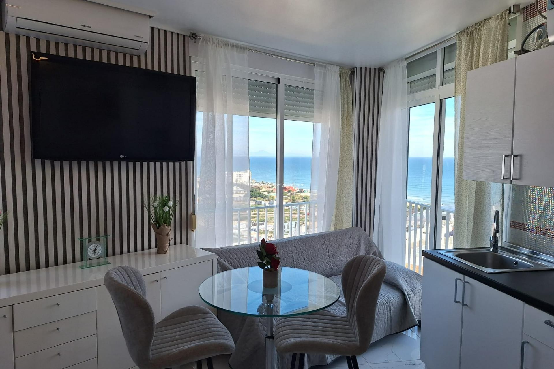 Wiederverkauf - Wohnung - Torrevieja - Torrejón