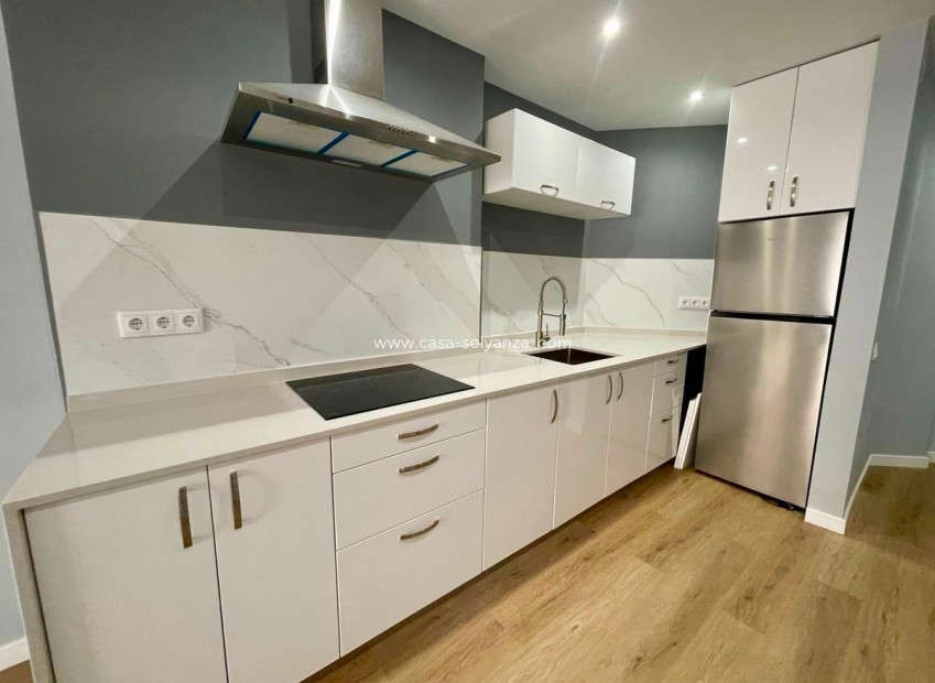 Wiederverkauf - Wohnung - Torrevieja - Torrevieja Centro