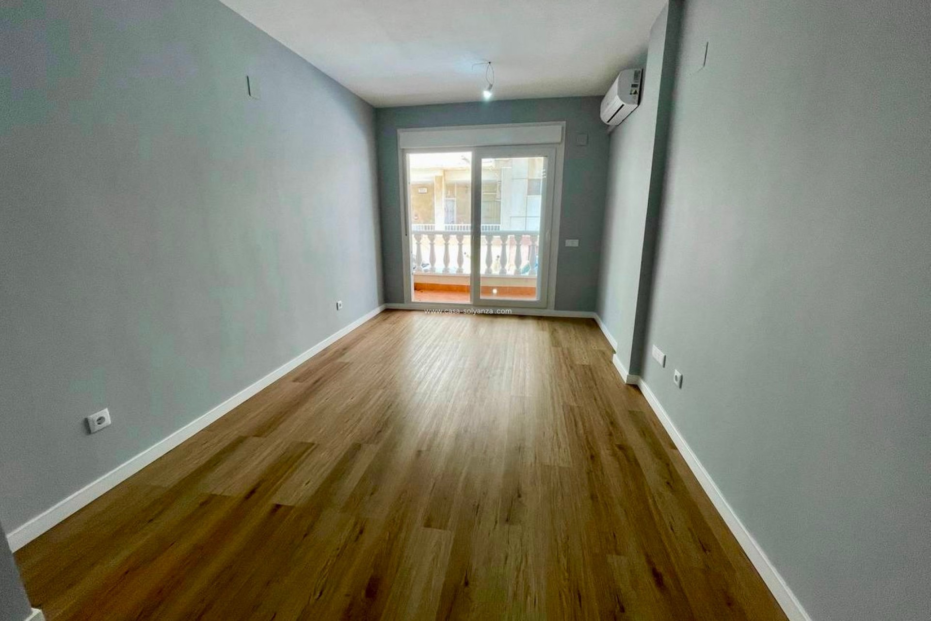Wiederverkauf - Wohnung - Torrevieja - Torrevieja Centro