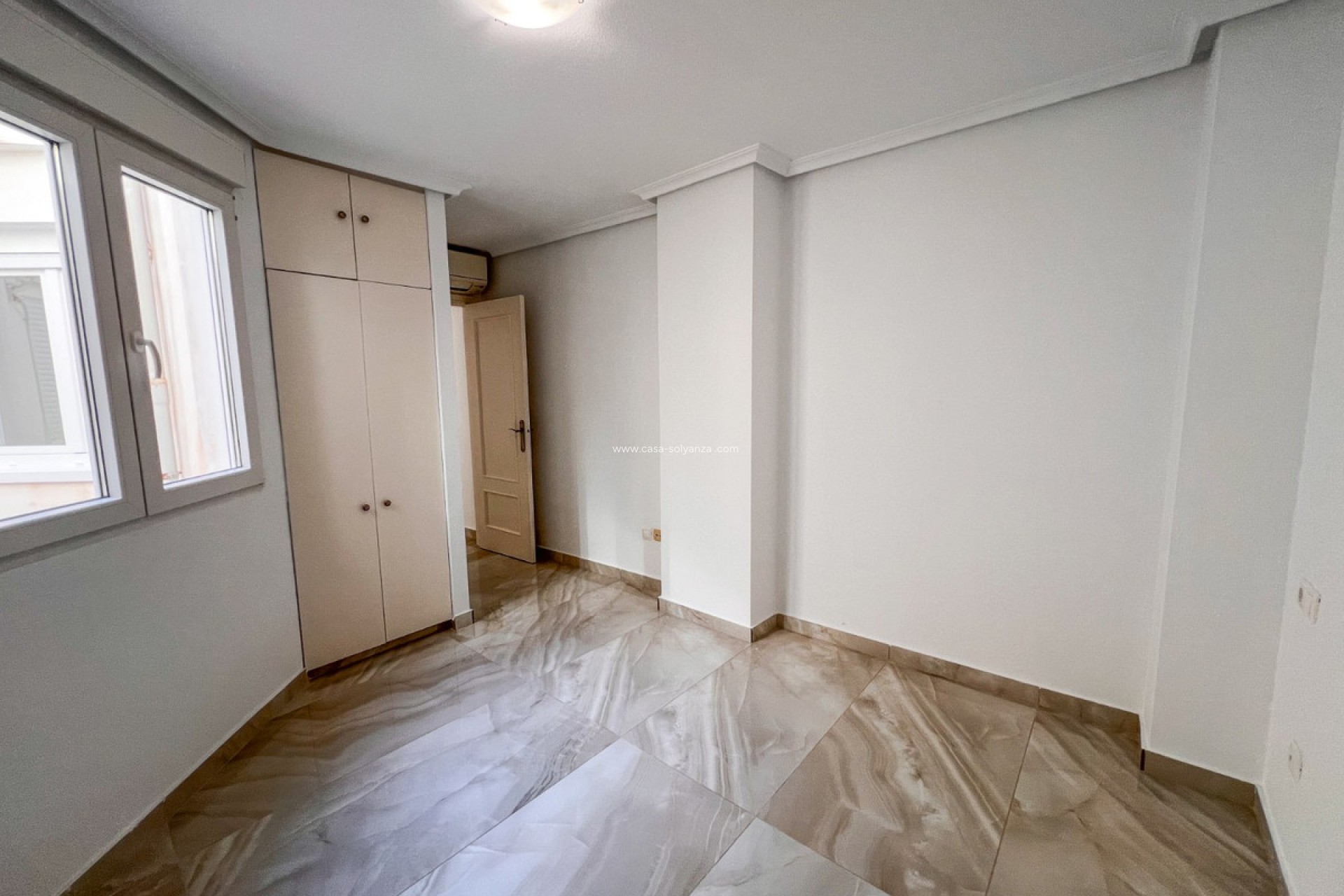 Wiederverkauf - Wohnung - Torrevieja - Torrevieja Centro