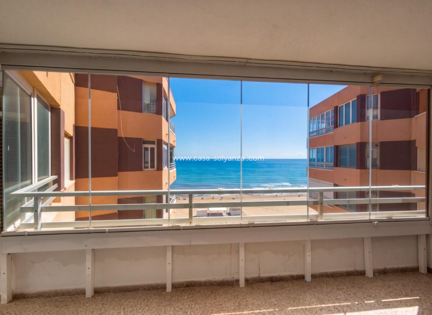 Wiederverkauf - Wohnung - Torrevieja - Torrevieja Centro