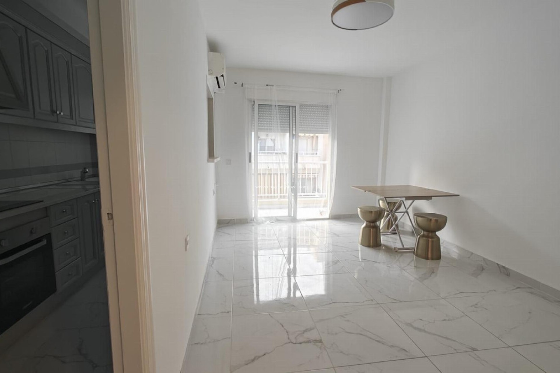 Wiederverkauf - Wohnung - Torrevieja - Torrevieja Centro
