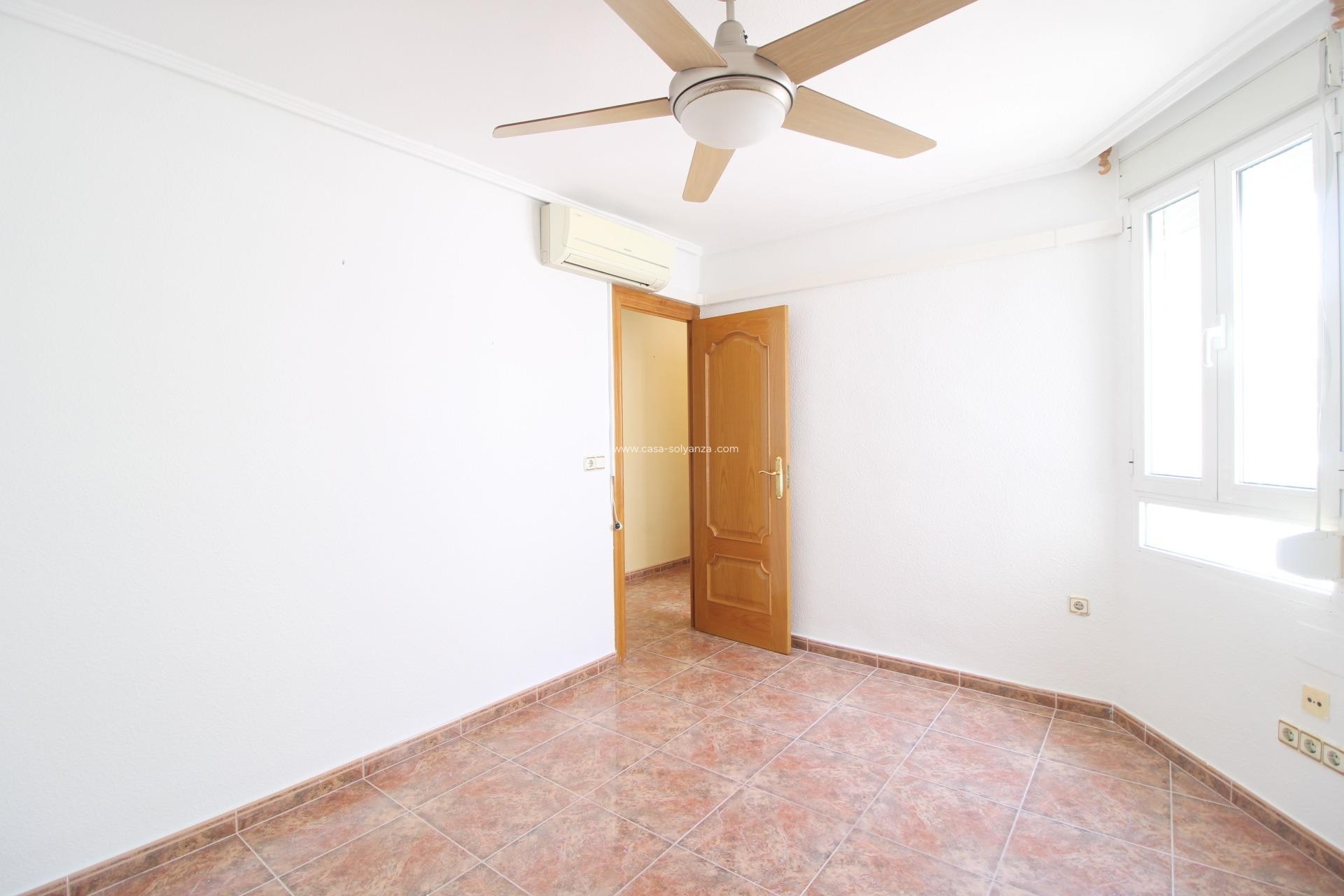 Wiederverkauf - Wohnung - Torrevieja
