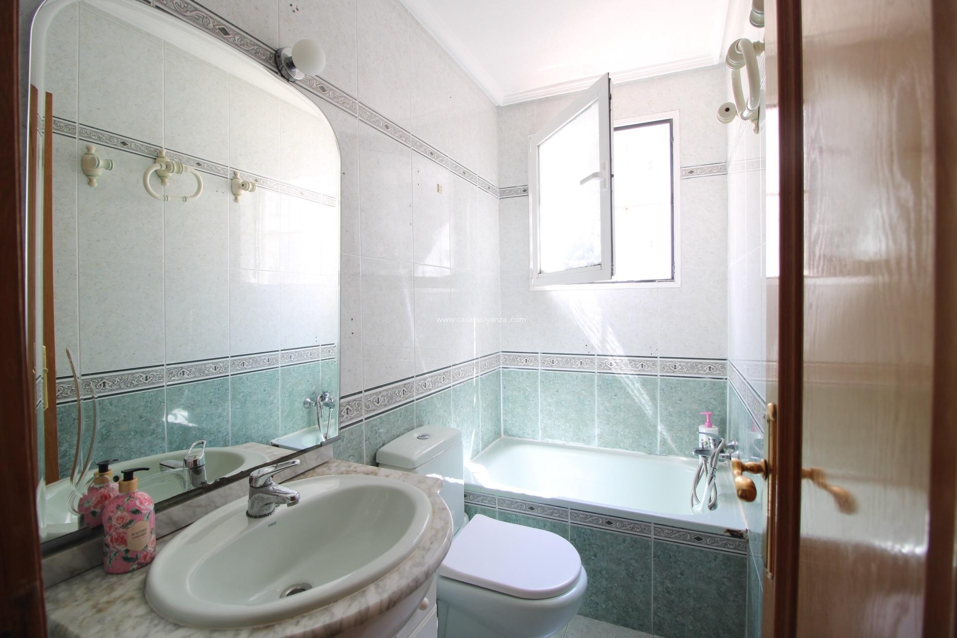 Wiederverkauf - Wohnung - Torrevieja