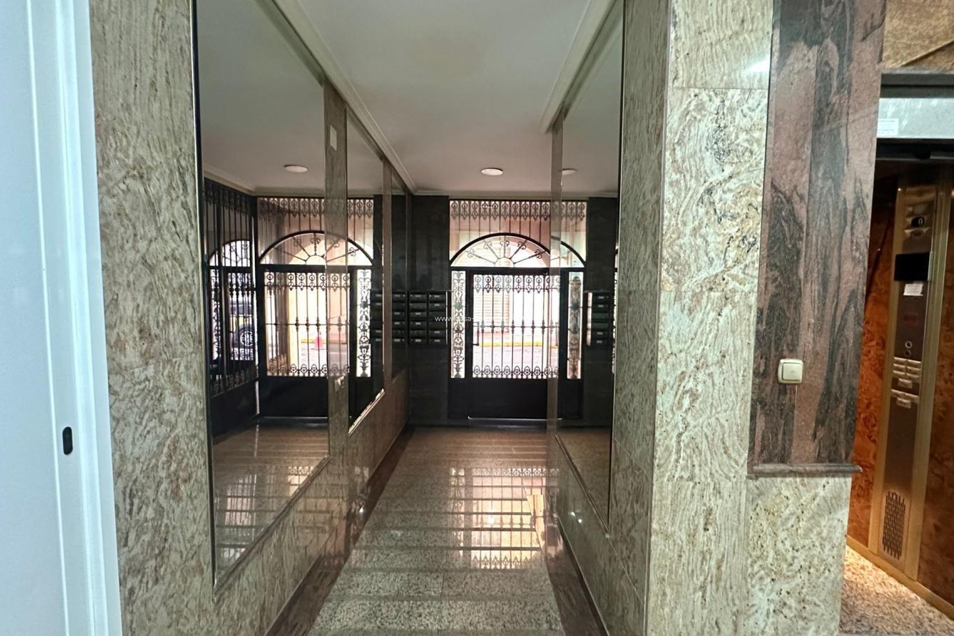 Wiederverkauf - Wohnung - Torrevieja