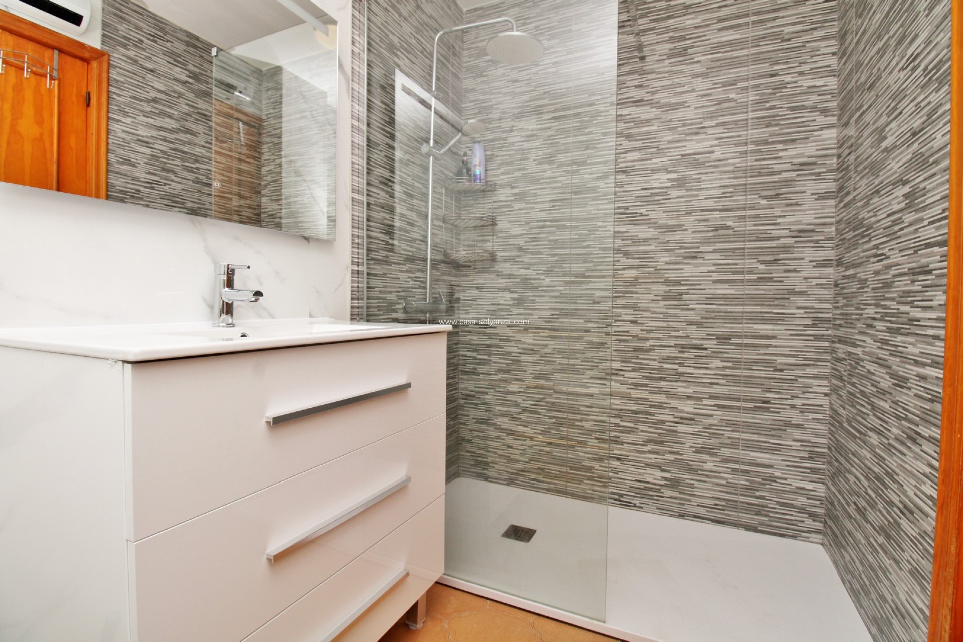 Wiederverkauf - Wohnung - Villamartin - Villamartín