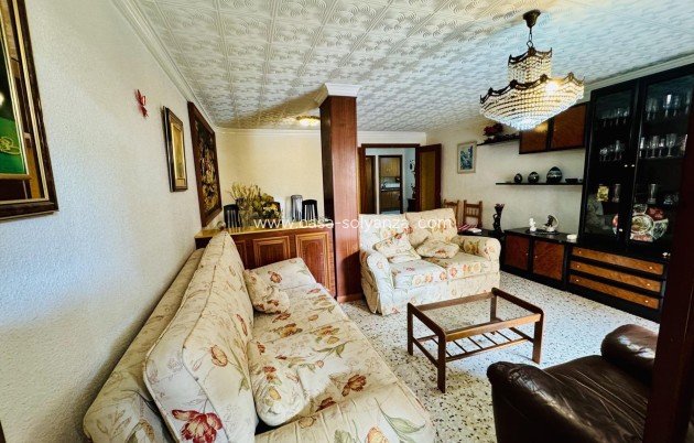 Wohnung - Wiederverkauf - Formentera de Segura - Pueblo