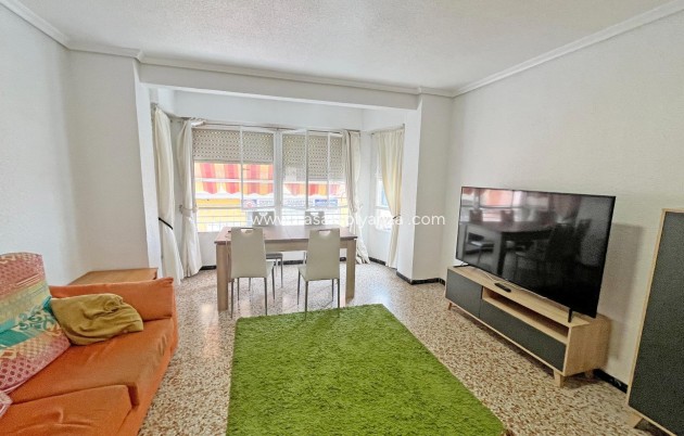 Wohnung - Wiederverkauf - Guardamar del Segura - Center