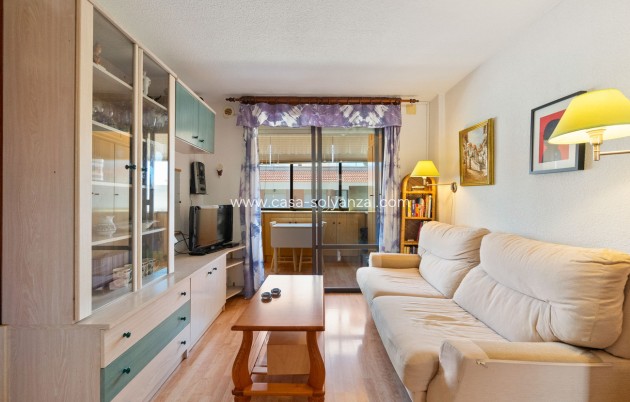 Wohnung - Wiederverkauf - Mil Palmeras - Costa Blanca