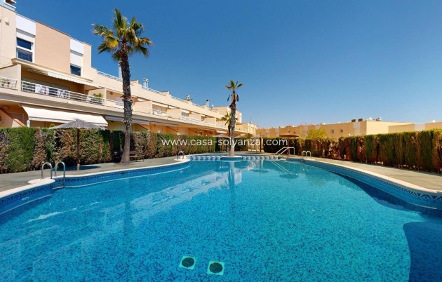 Wohnung - Wiederverkauf - Orihuela Costa - Campoamor