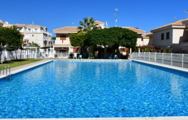 Wohnung - Wiederverkauf - Orihuela Costa - Costa Blanca
