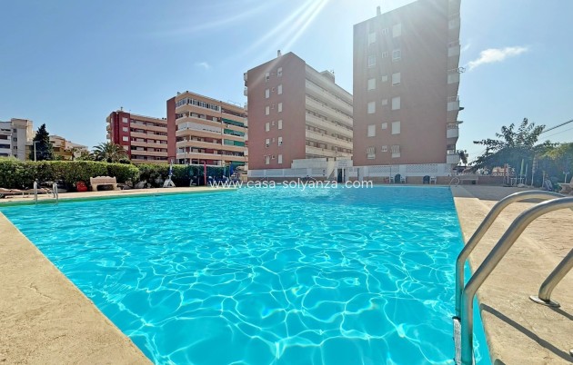 Wohnung - Wiederverkauf - Orihuela Costa - Punta Prima