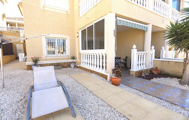 Wohnung - Wiederverkauf - Orihuela Costa - Villamartín