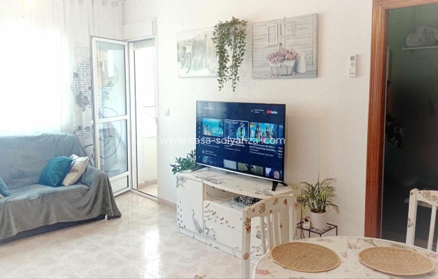 Wohnung - Wiederverkauf - Torrevieja - Center