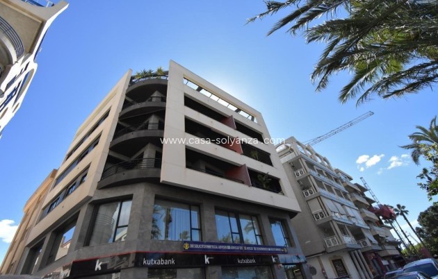 Wohnung - Wiederverkauf - Torrevieja - Centro - Muelle Pesquero
