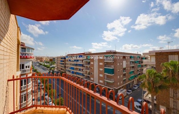 Wohnung - Wiederverkauf - Torrevieja - CSCH-50269