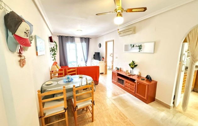 Wohnung - Wiederverkauf - Torrevieja - CSRES-31194
