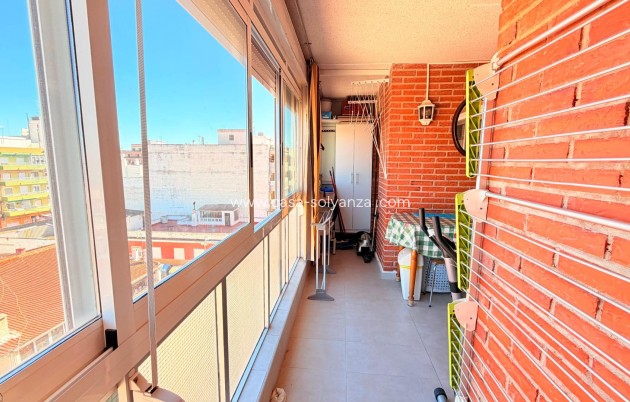 Wohnung - Wiederverkauf - Torrevieja - Playa De Los Naufragos