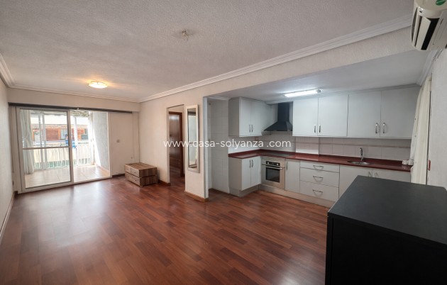 Wohnung - Wiederverkauf - Torrevieja - Playa del Acequión