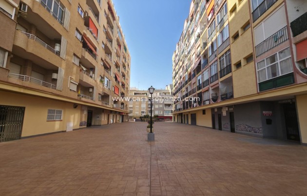Wohnung - Wiederverkauf - Torrevieja - Playa del Cura